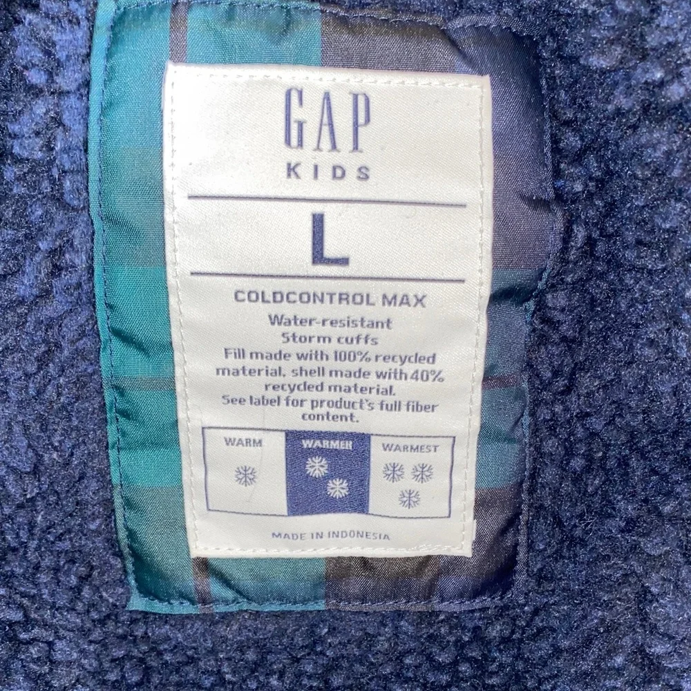GAP Kids Navy & Green Plaid Fleece-lined Puffer Jacket. Size Large